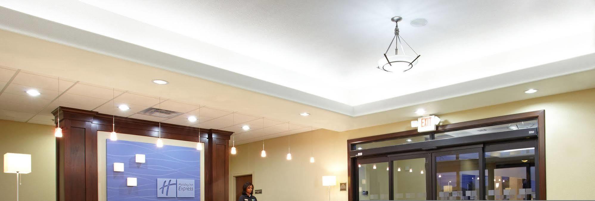 Holiday Inn Express & Suites Deer Park By Ihg Exterior photo